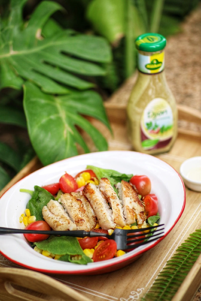 龙利鱼冰菜沙拉