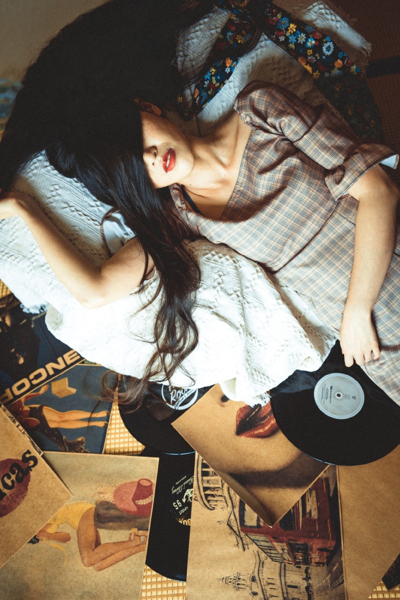 米花町黒髪の娘