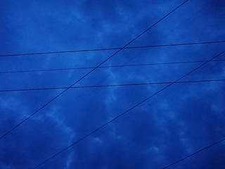 472305