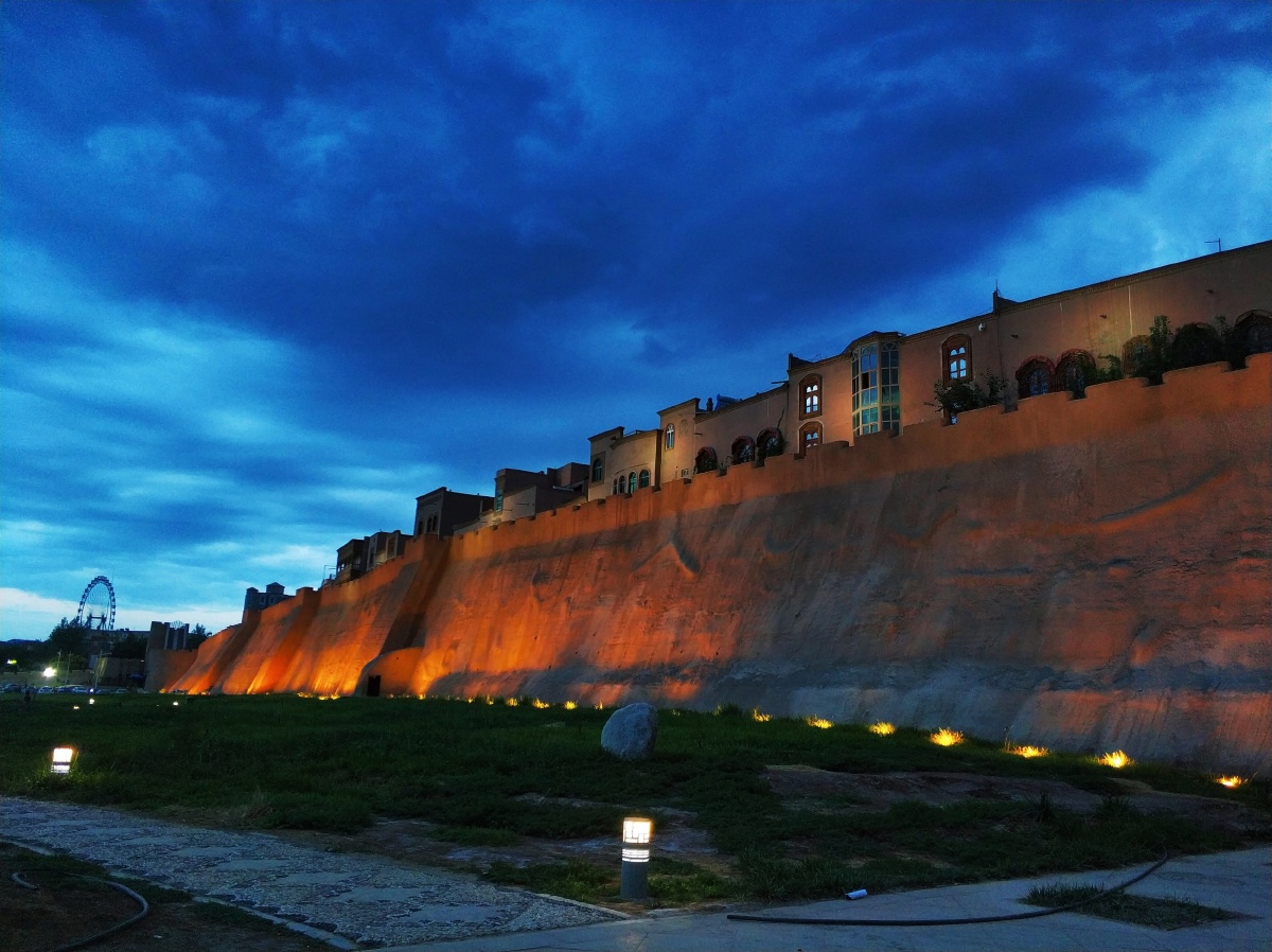 喀什噶尔古城夜景