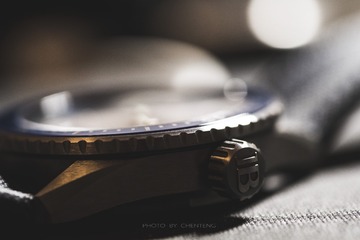 713298