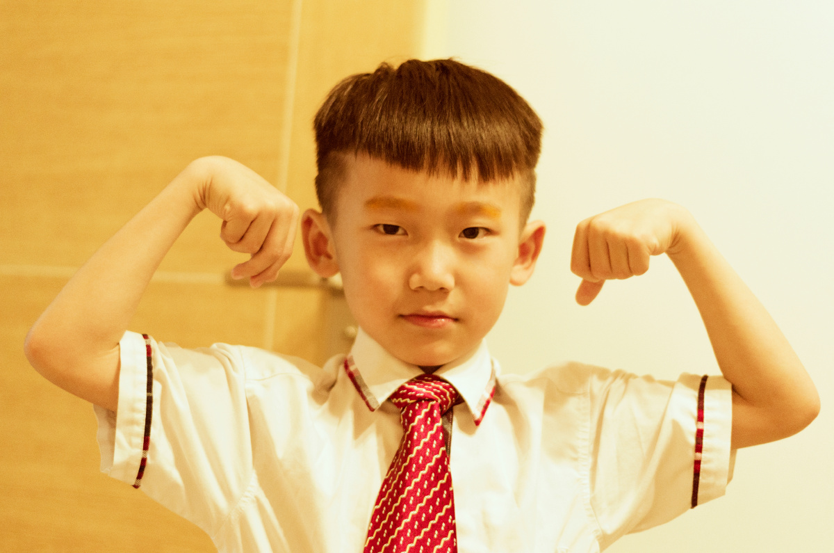 超可爱的小弟弟在此