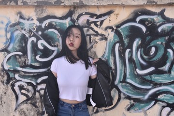 001