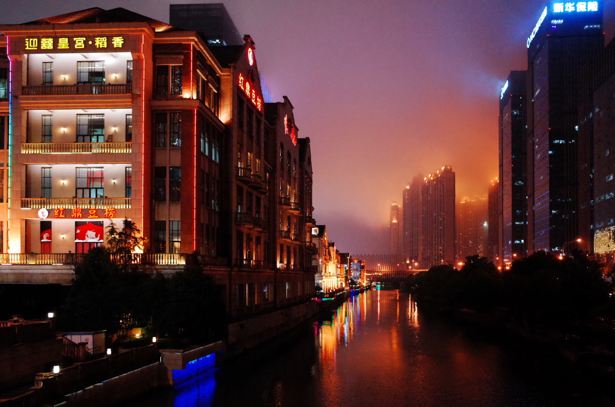 武汉网红购物街楚河汉街