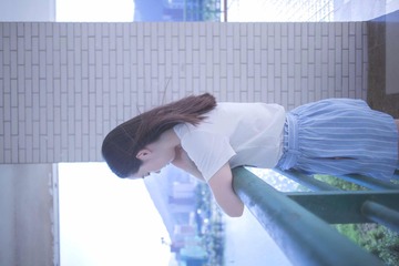 001