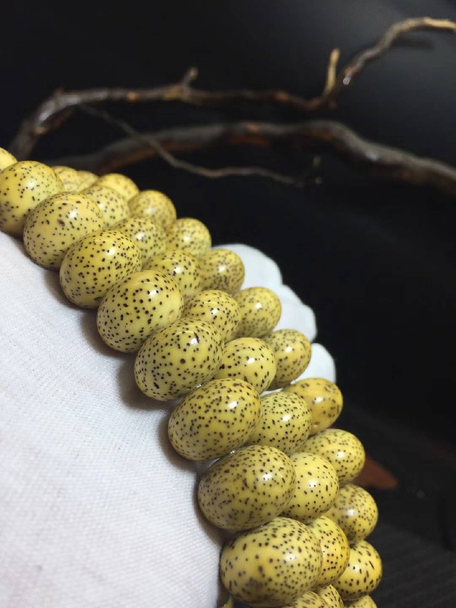 星月菩提精品原生态鸡油黄1116老型苹果珠