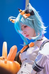 35893