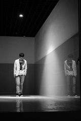 001