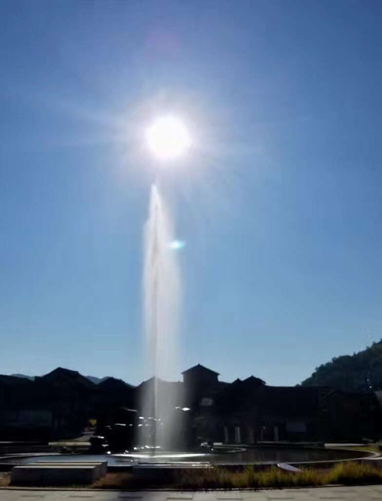 亚洲最高的自然喷泉-2018摄于耒阳黄市镇大河滩