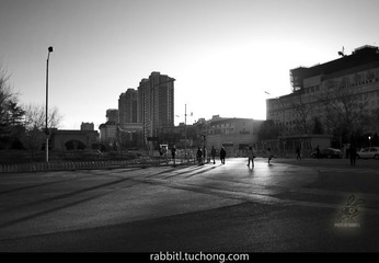 清晨，一路向前，一天忙碌