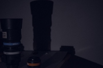 897805