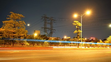 956549