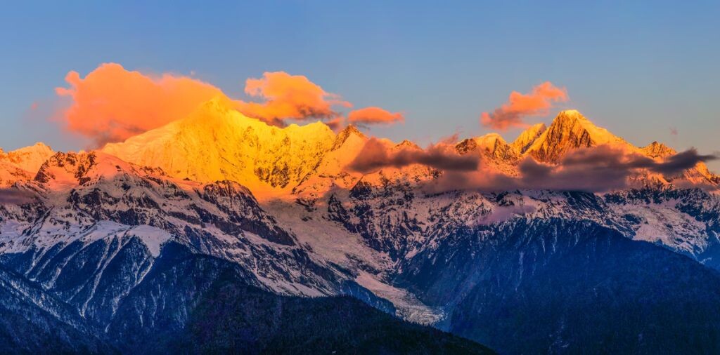 梅里雪山，魅力雪山