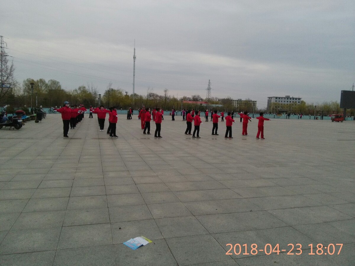 最新100首广场舞歌曲视频,《站在草原上看北京》第三集