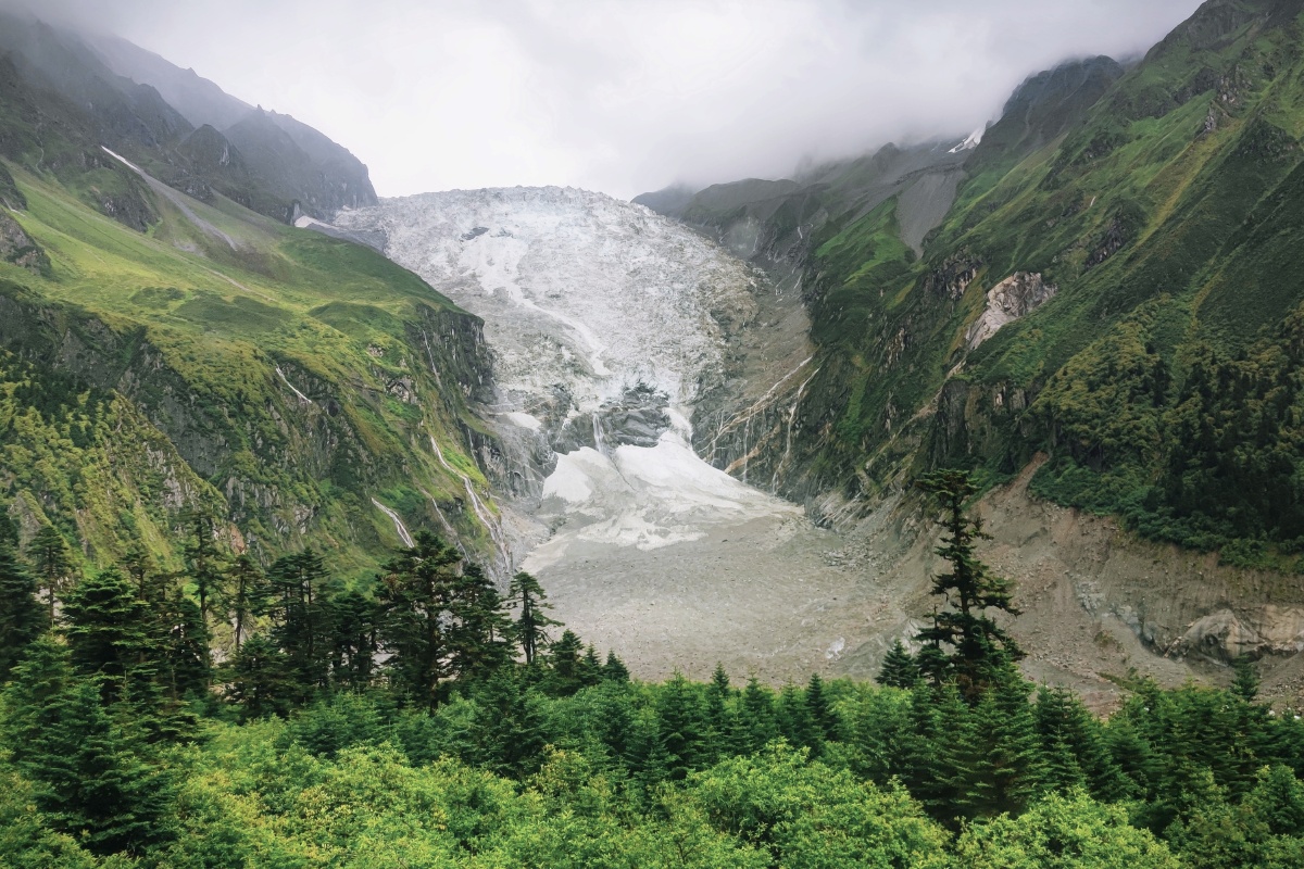 峡谷冰川261摄于四川甘孜海螺沟冰川森林公园