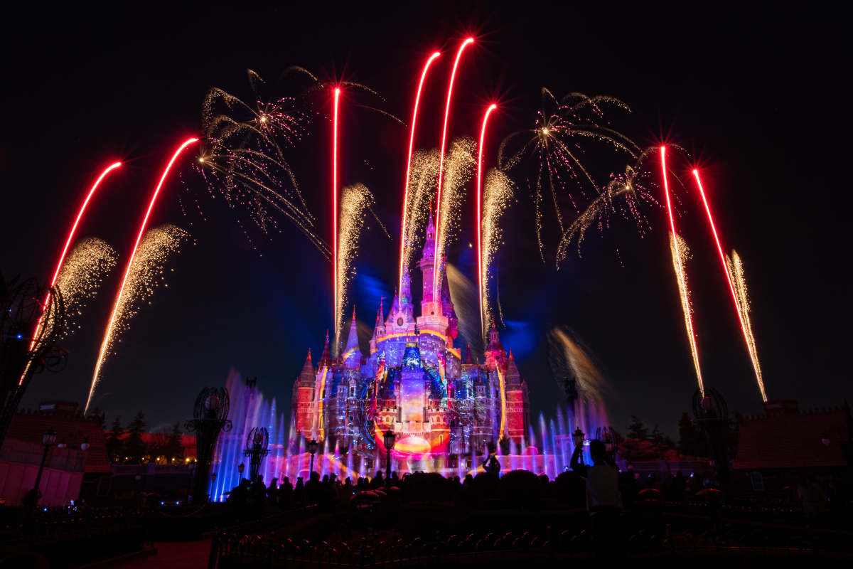 上海迪士尼2021春节烟花表演 - bumbleprince - 图虫