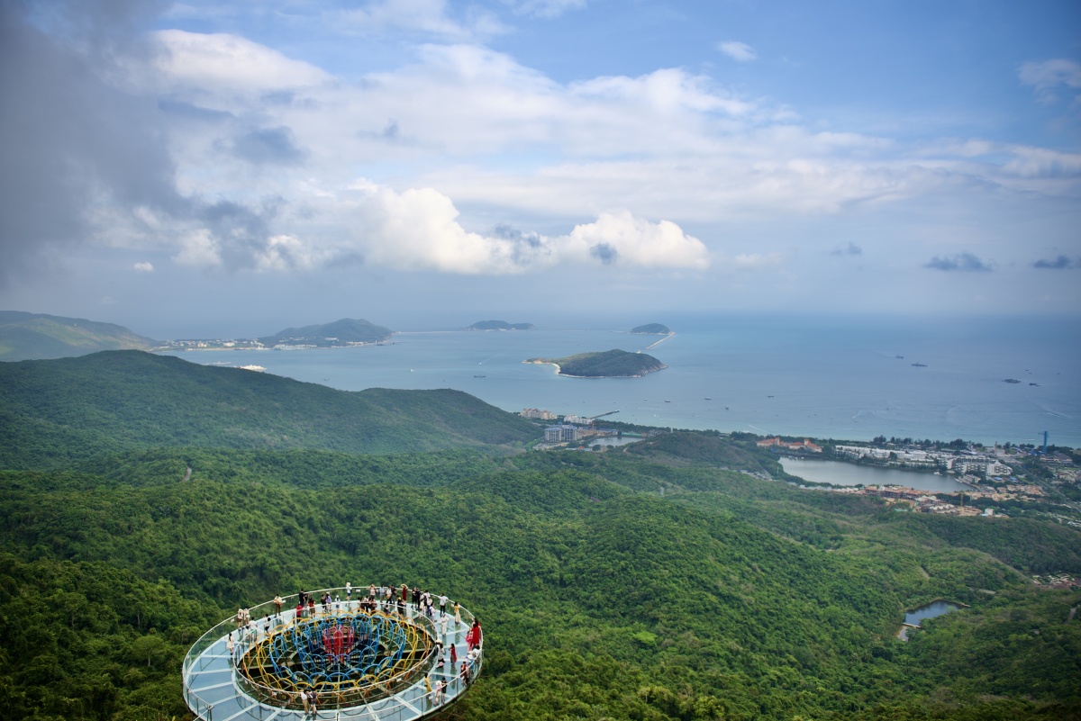三亚亚龙湾热带天堂森林公园