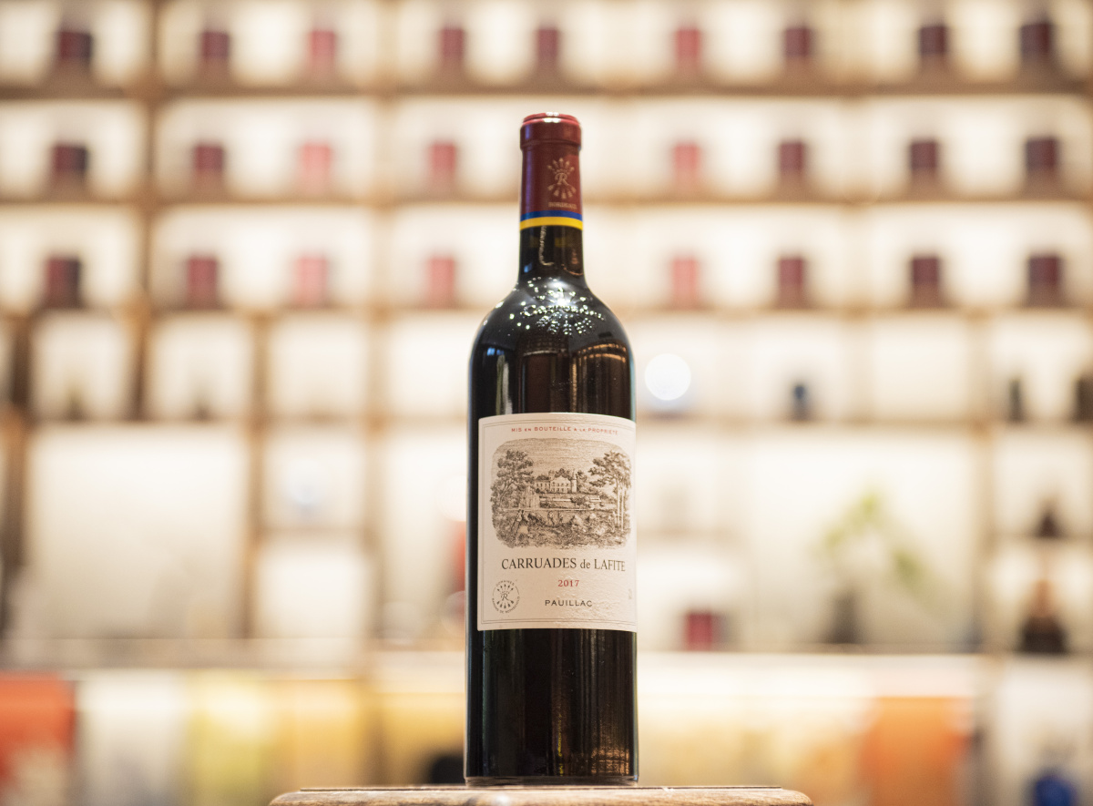 法国拉菲红酒