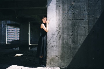 001
