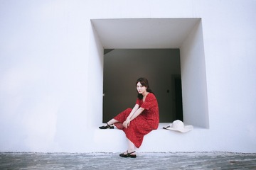 001