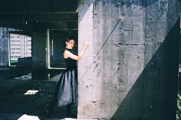 001