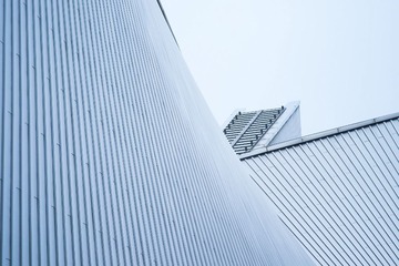 081