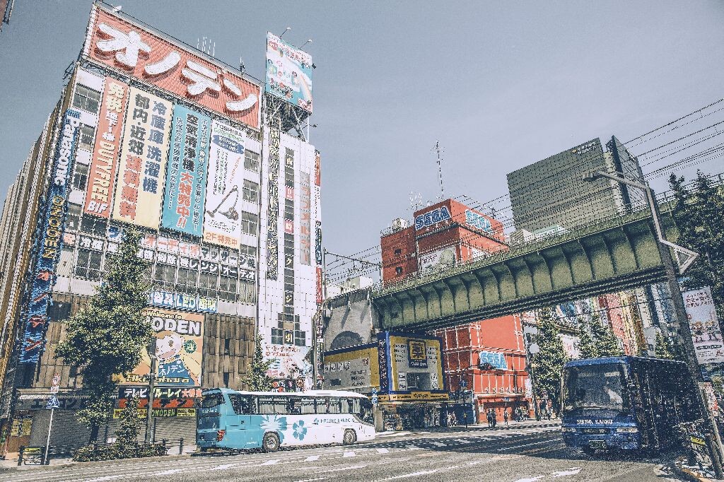 10<br />
秋叶原