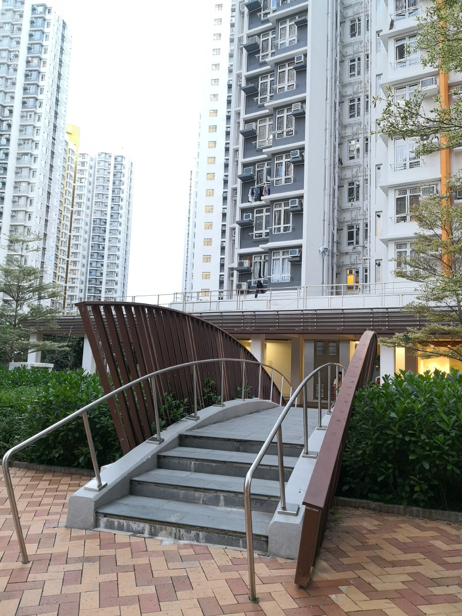 我家小区的"旱"桥