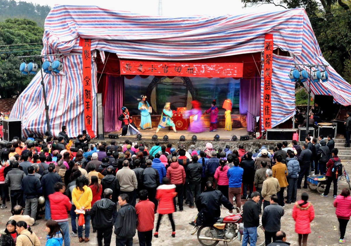 共聚一堂贺年宵