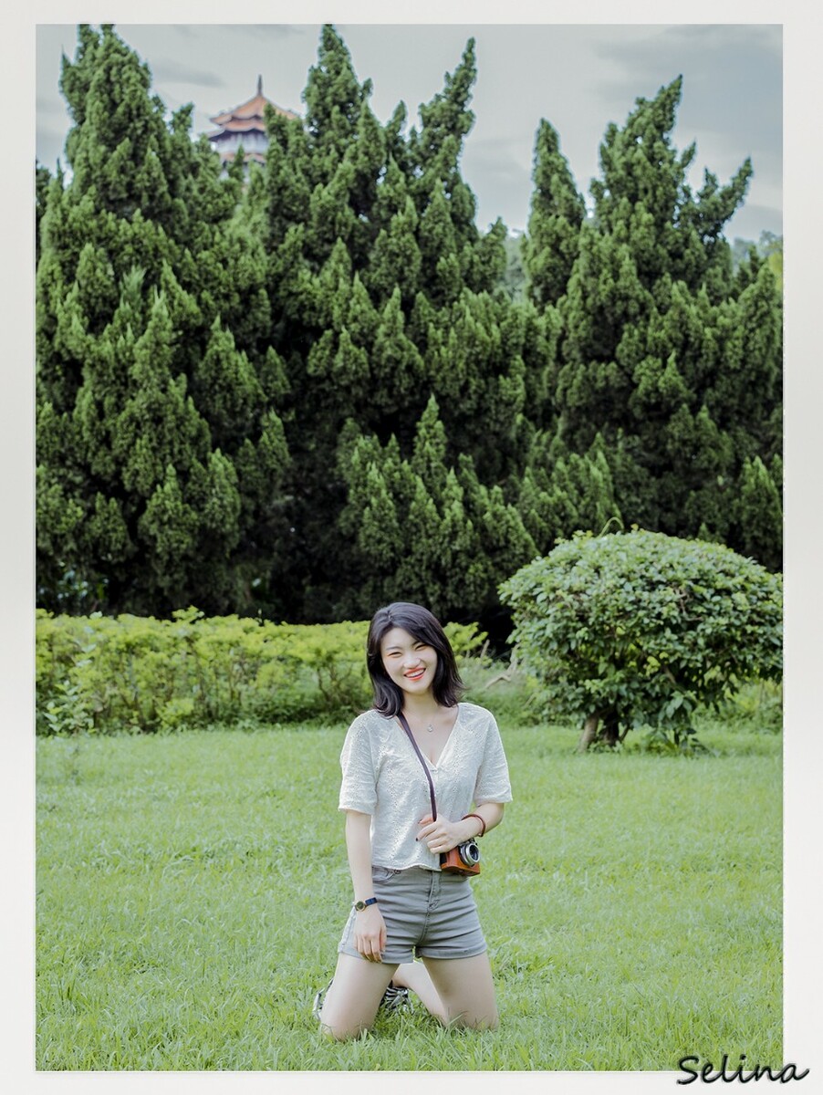 喜欢笑的憨憨的自己