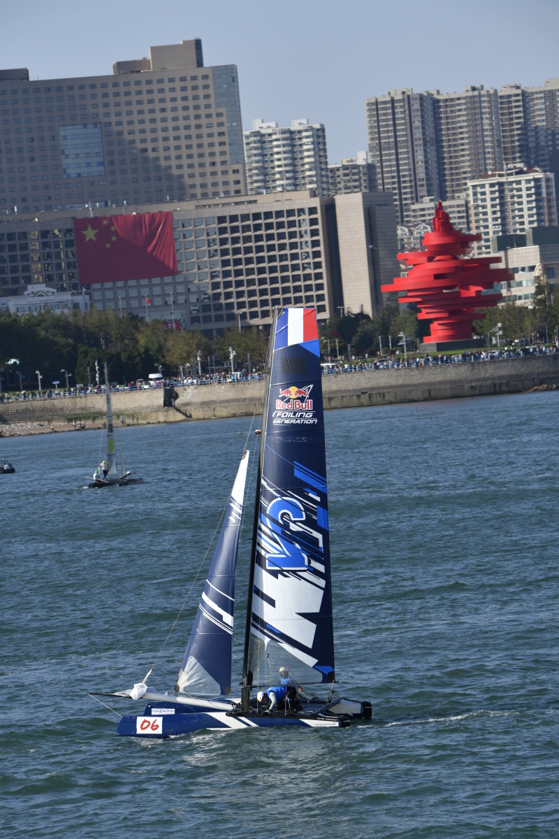 青岛奥帆中心帆船赛角逐