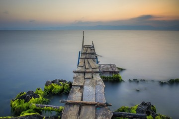 《春之海》