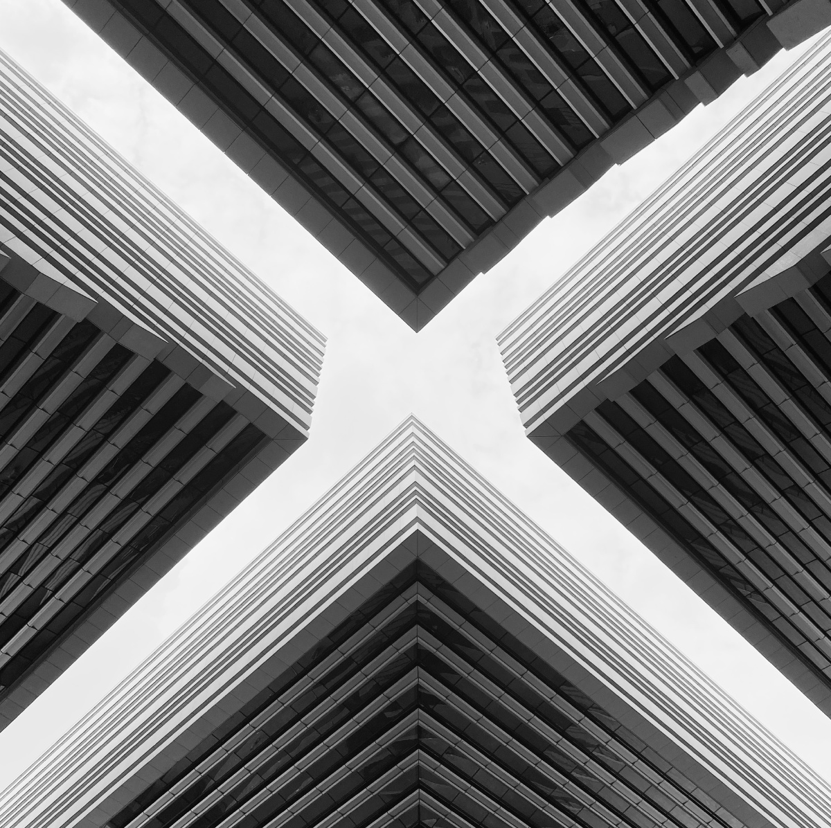 匆匆路过新地标建筑的线条之美还是让人欲拍不能