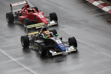 2013第六十届澳门格兰披治大赛车-青年冠军方程式（F3）系列赛 0032_调整大小