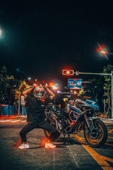 001