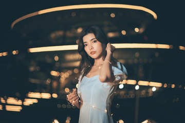 430987