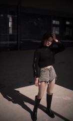 2010289