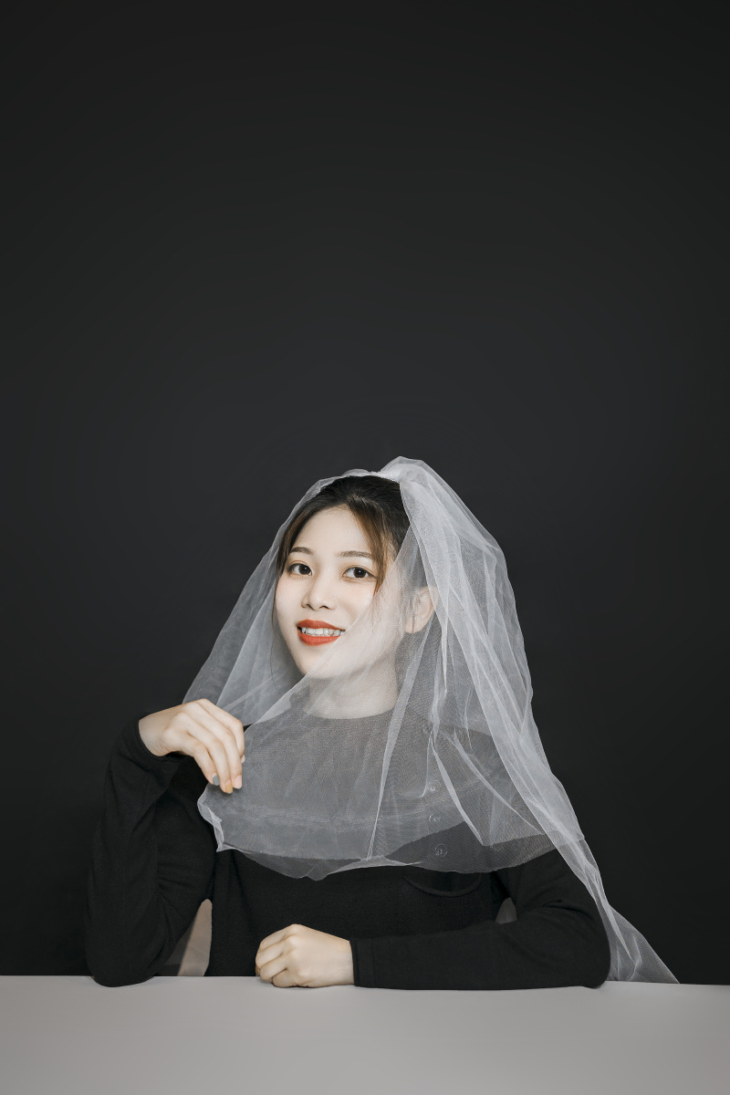 一个人也不能错过的个人头纱写真照愿所有的美好和期待都能如约而至
