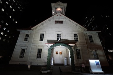 18763