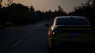 366378