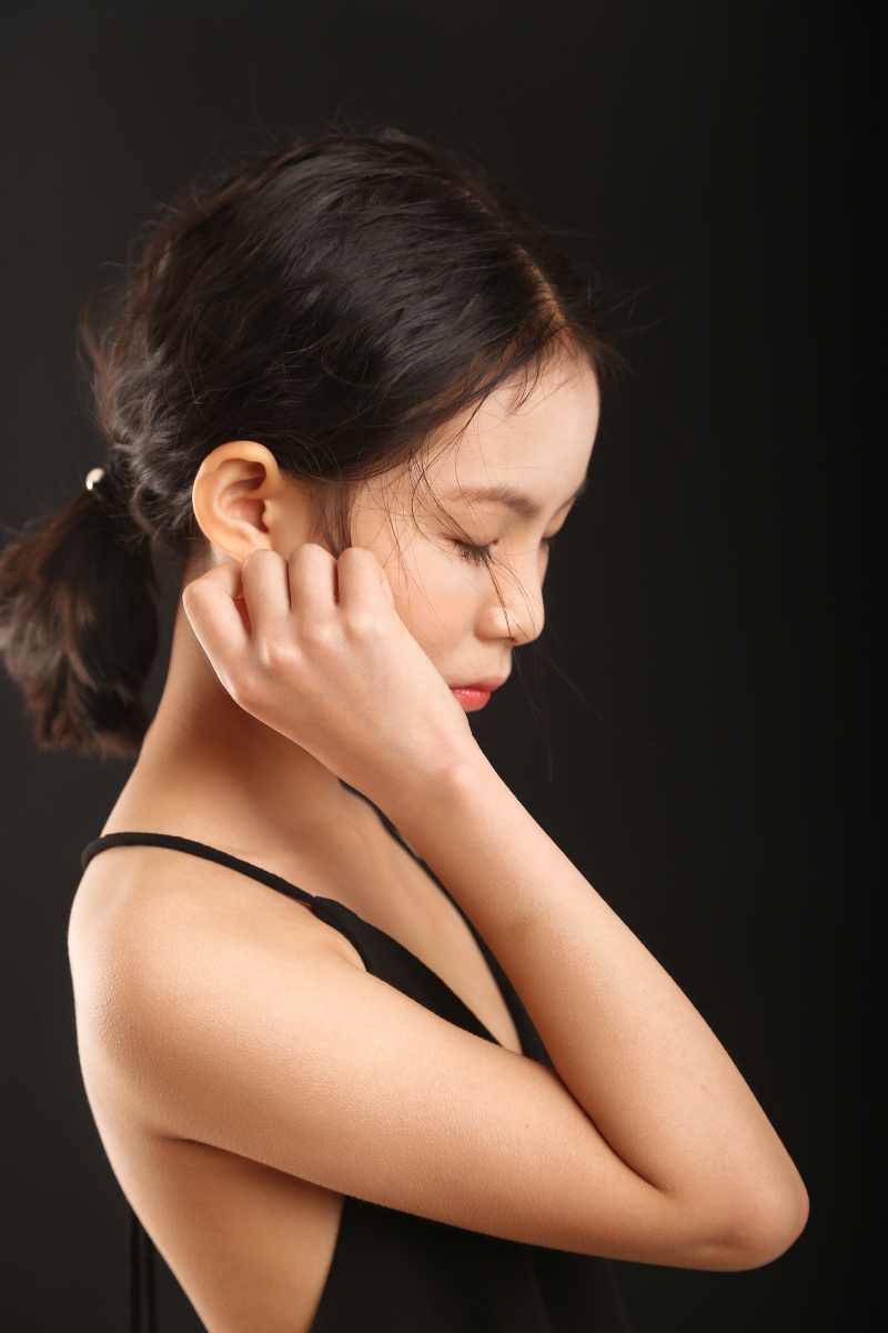 i am a vulgar person who sees mountains, mountains, seas