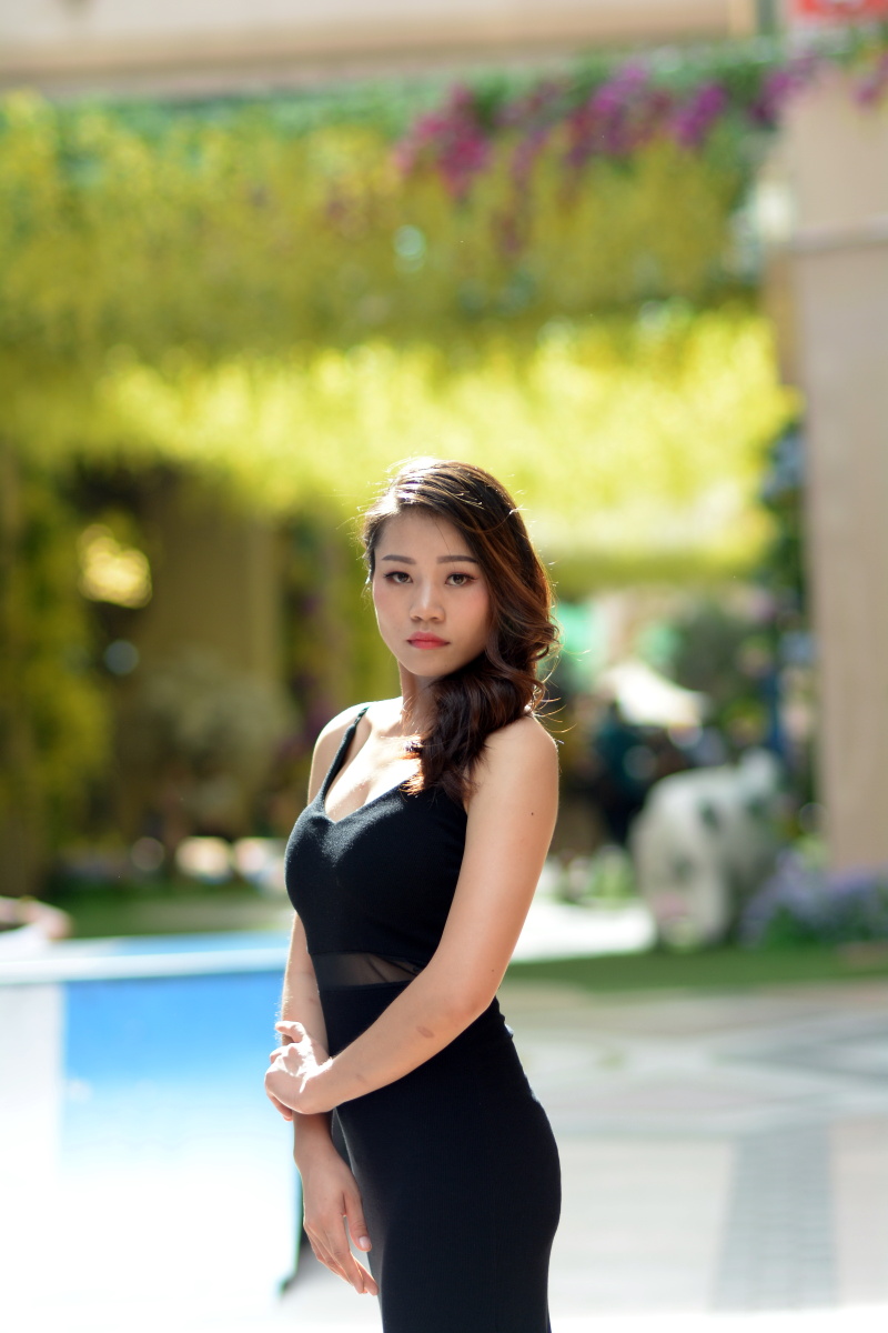 黑衣冷面模特冷美人