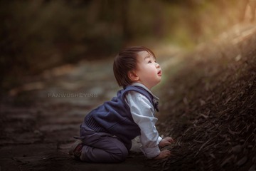 738284