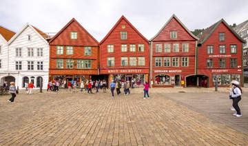 156141