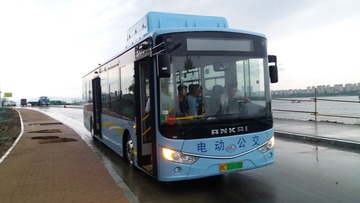 333903
