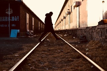 001
