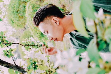 001