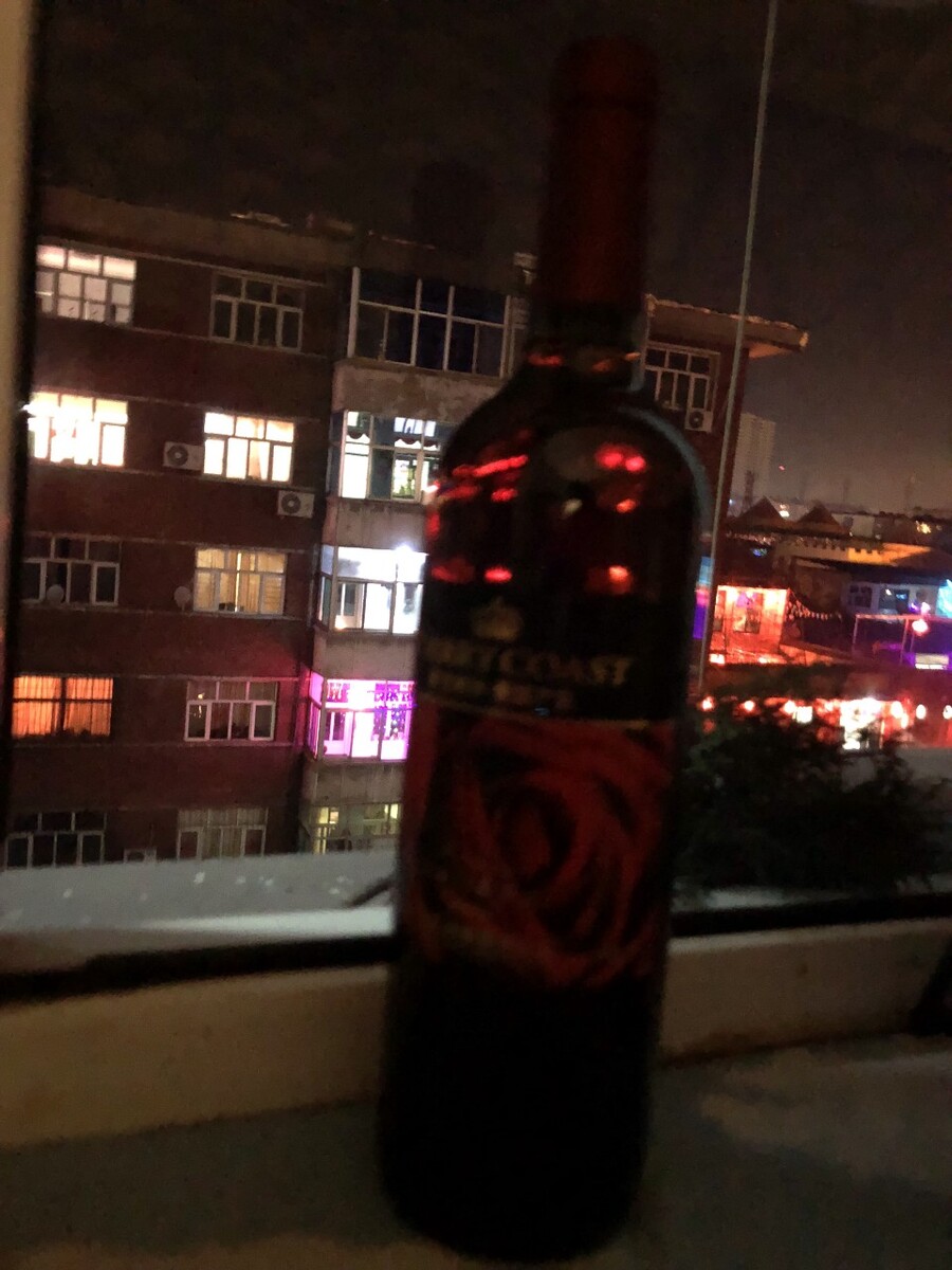 国内头等舱提供红酒吗