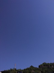 565841