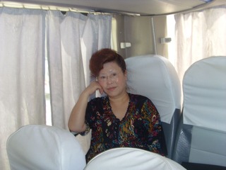 SI850974.JPG